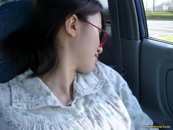 ngentot memek cewek cantik bugil