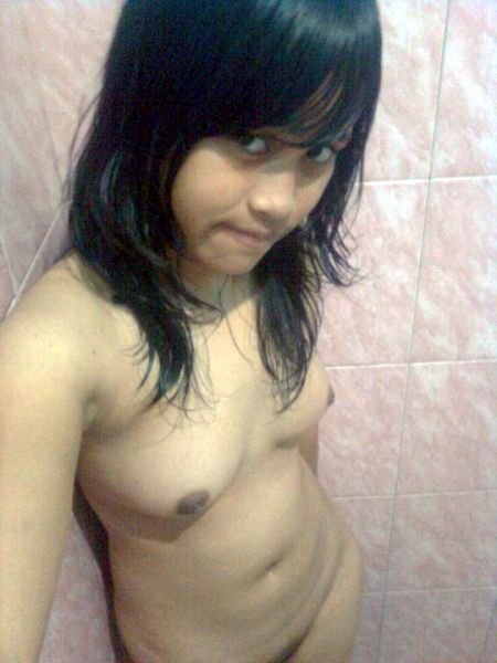 cewek smp bugil pamer memek