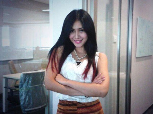 cewek smp bugil pamer memek