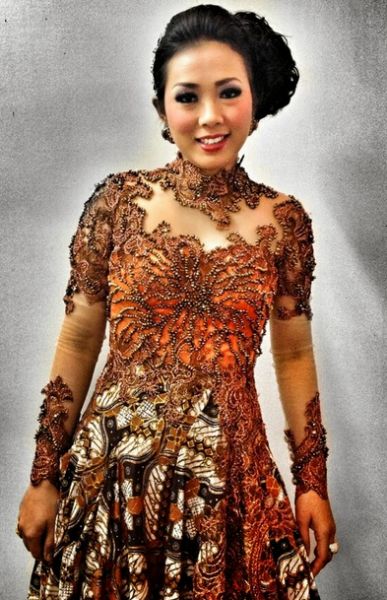 kebaya bali