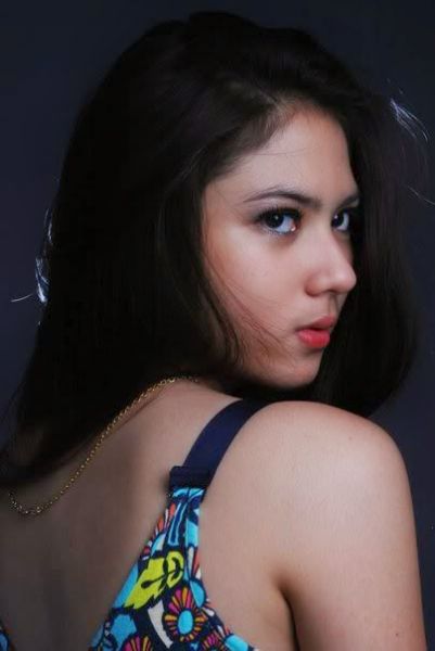 artis telanjang
