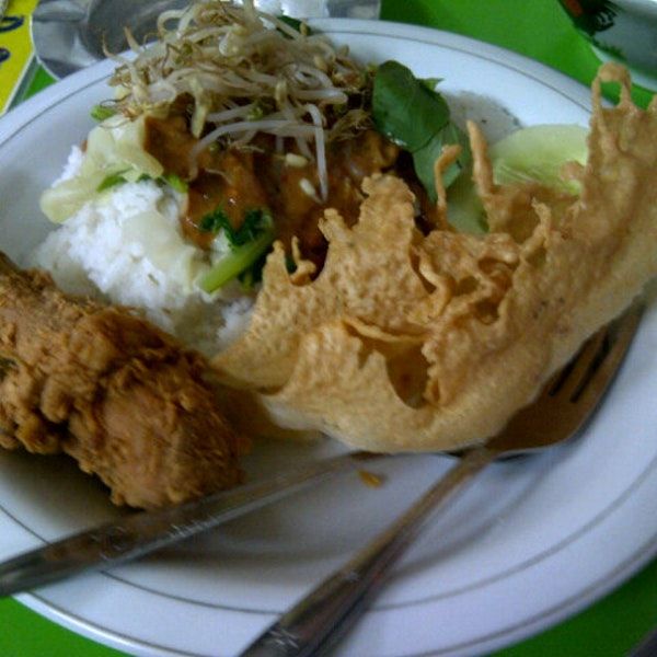 foto hot ayam kampus