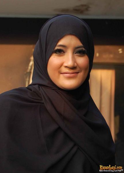 ber jilbab pipik dian irawati sebelum