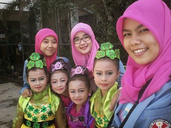 gadis diperkosa