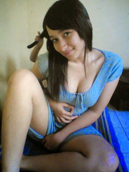 memek cewek ngangkang