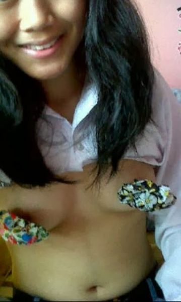 foto memek abg smu ngangkang