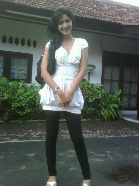 cewek arab hot