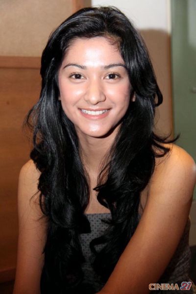 cewek mandi