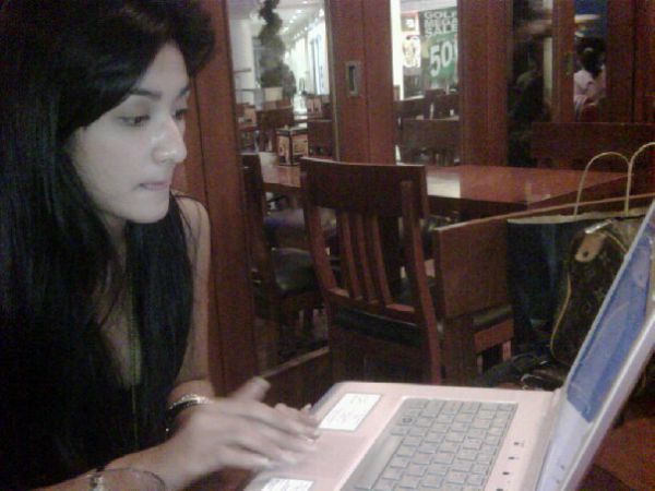 gambar cewek hot
