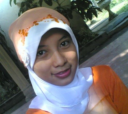 cewek jilbab telanjang