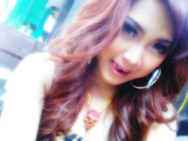 cewek cantik dengan