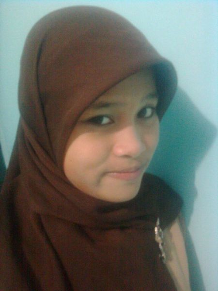 cewek jilbab bugil nyepong
