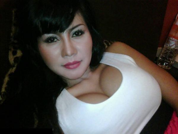 cewek bugil