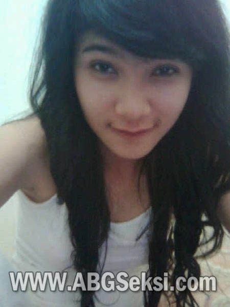 meramas dada montok gadis