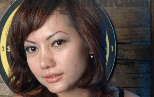 gadis bugil