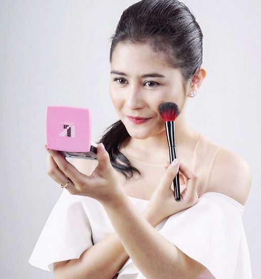 gambar ayu anjani bugil