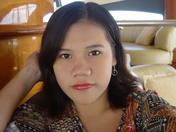 syahrini rambut