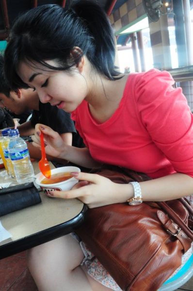 intip pacaran
