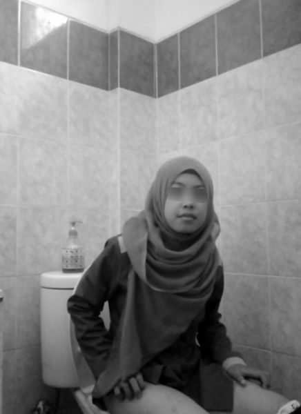 ngintip celana dalam