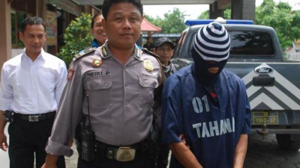 ngintip mandi kamar kamera tersembunyi