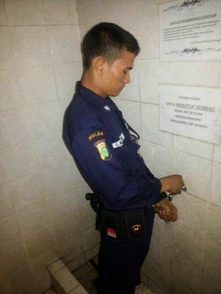 kontol vs memek