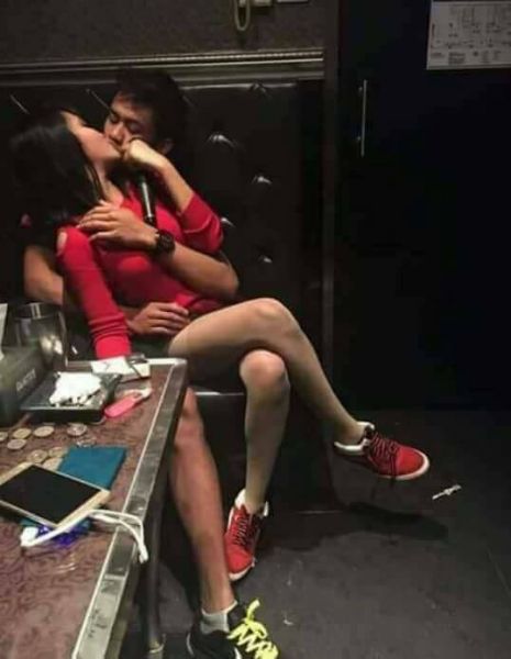 cewek smp bugil pamer memek