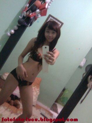 ngintip cewek mandi