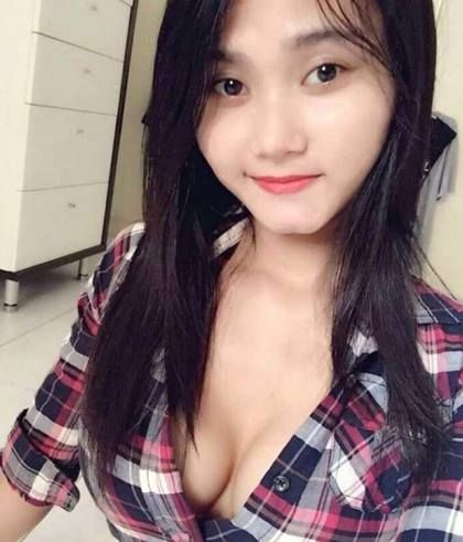 nonton bokep cewek toket montok bugil webcam
