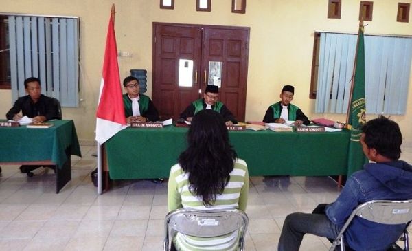 cewek nungging