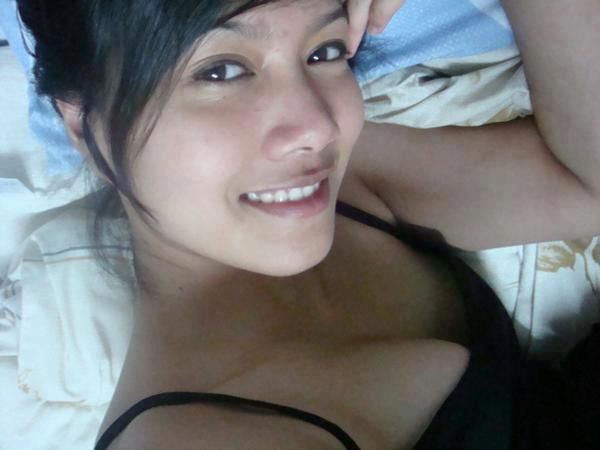 telanjang bugil