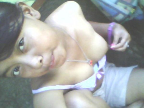 puting susu gadis