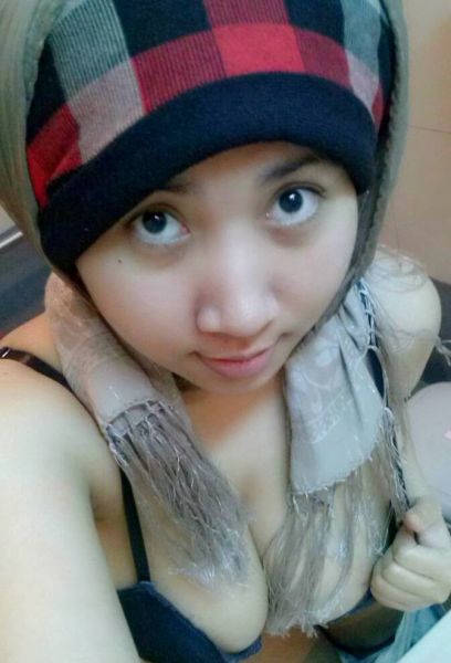 cewek cantik hot