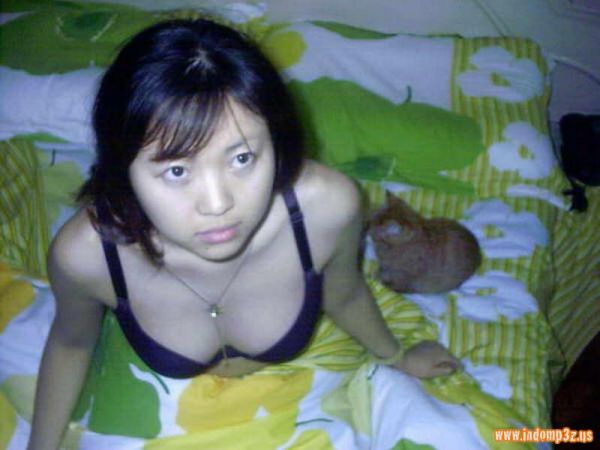 cewek bugil montok