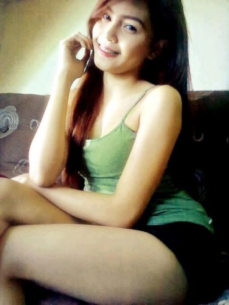 ngintip cewek pipis