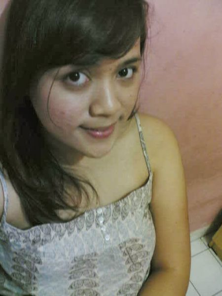 artis bugil indonesia pamer meki