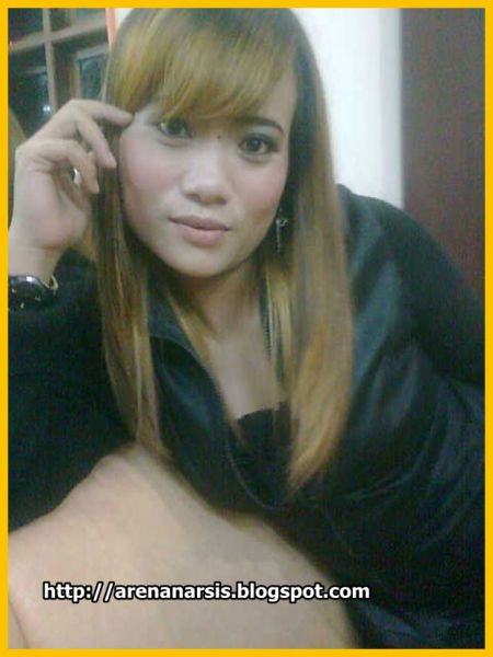 janda bugil bahenol