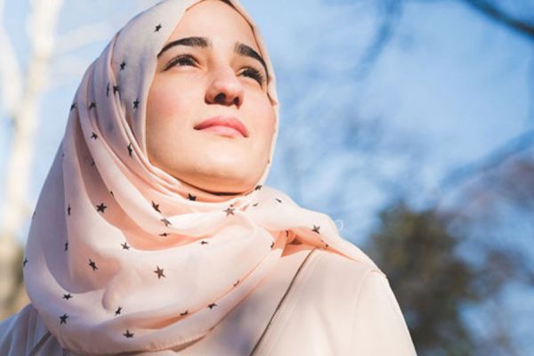 foto wanita berhijab ukuran besar