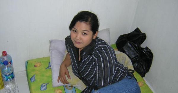 ngangkang pamer memek