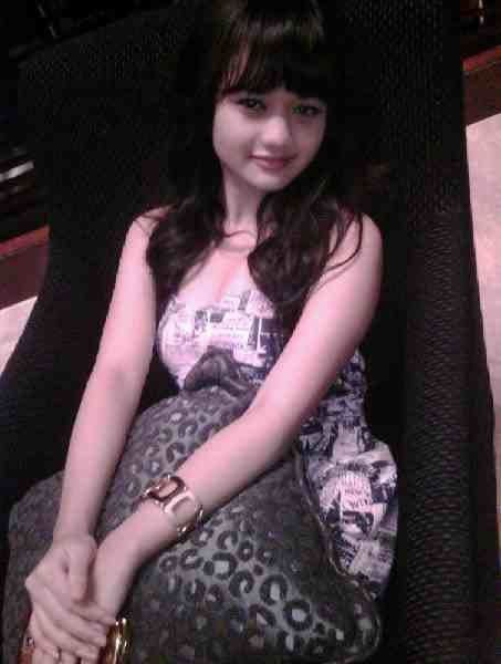 arena narsis pamer toket