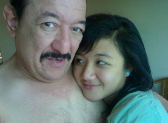 cewek smp bugil pamer memek