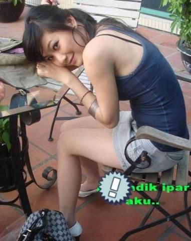 cewek cantik hot