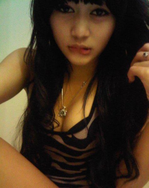 buka baju sampai bugil