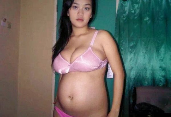 sharini telanjang