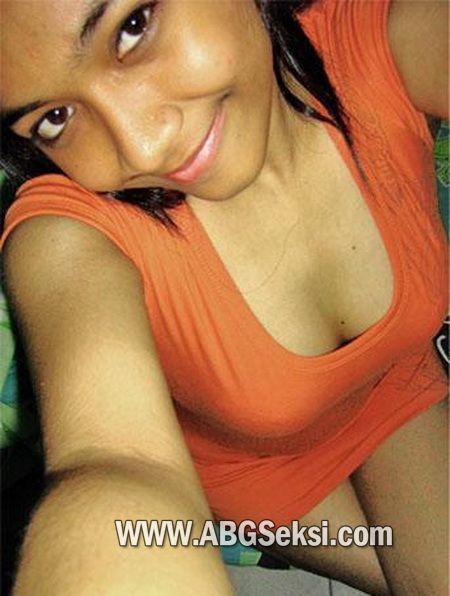danielle udell gambar memek online