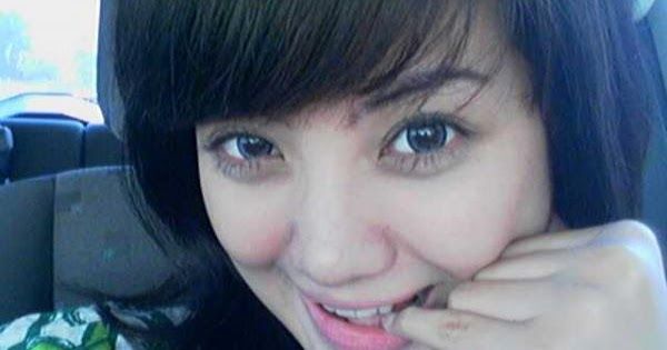 artis bugil