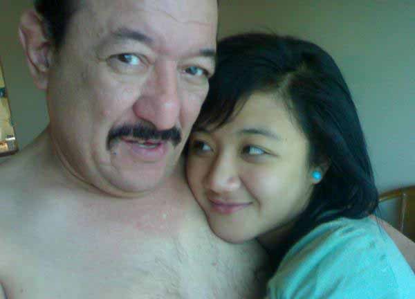 ngentot memek abg