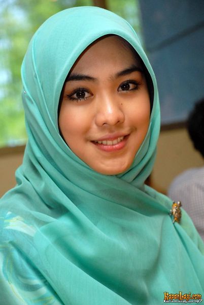 oki setiana dewi tanpa jilbab