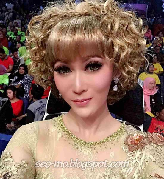 dewi persik telanjang bulat