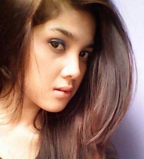 buka gambar telanjang artis indonesia