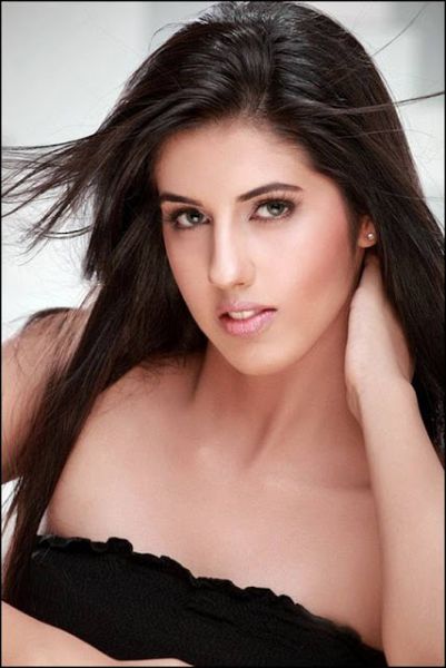 artis bollywood bugil